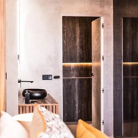 Portside Banus Apartment *